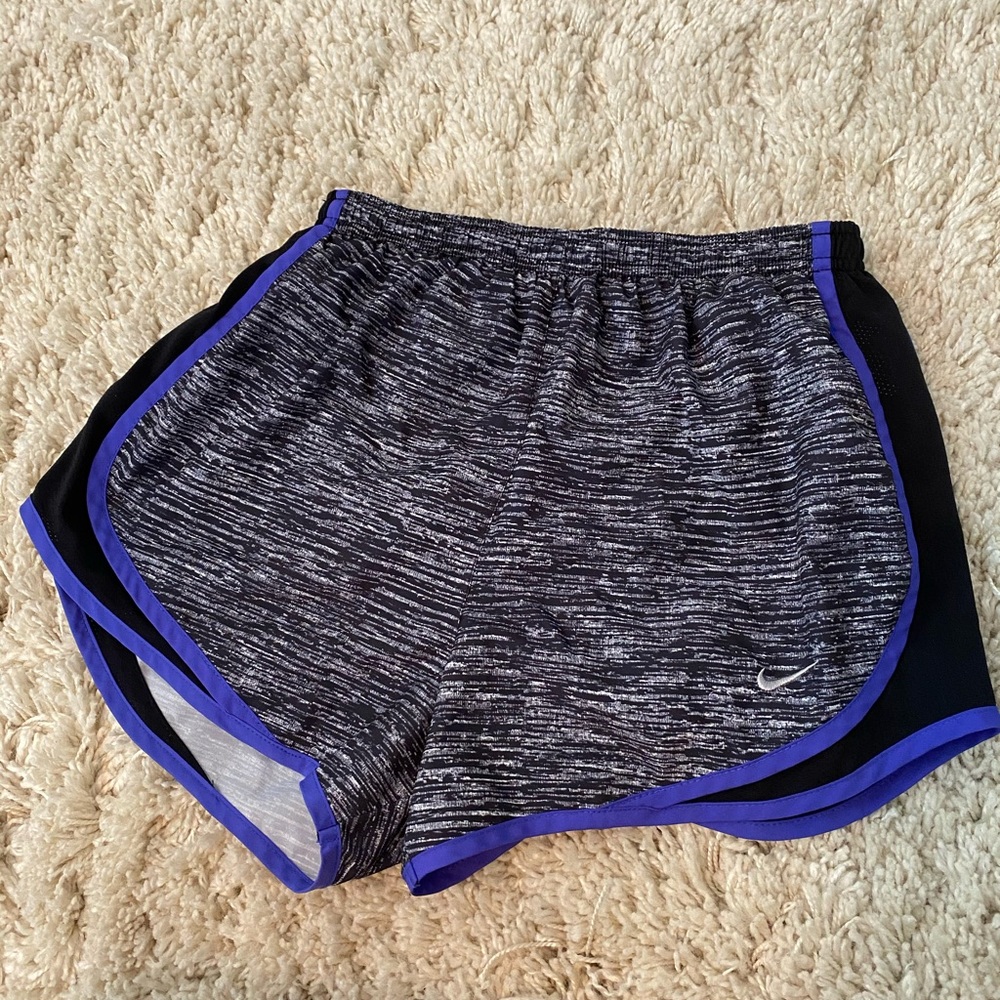 women’s nike athletic shorts